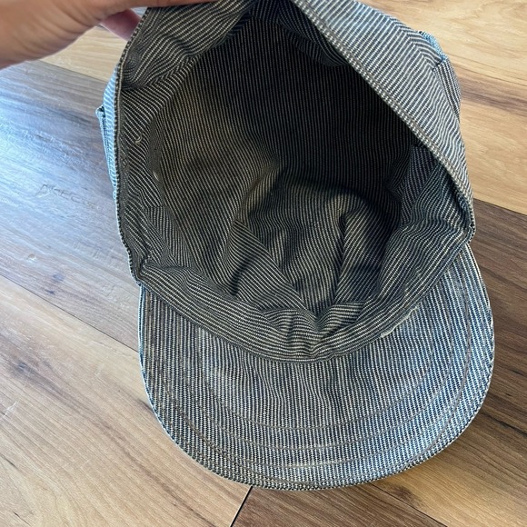 Sold out - Picture 6 of 10